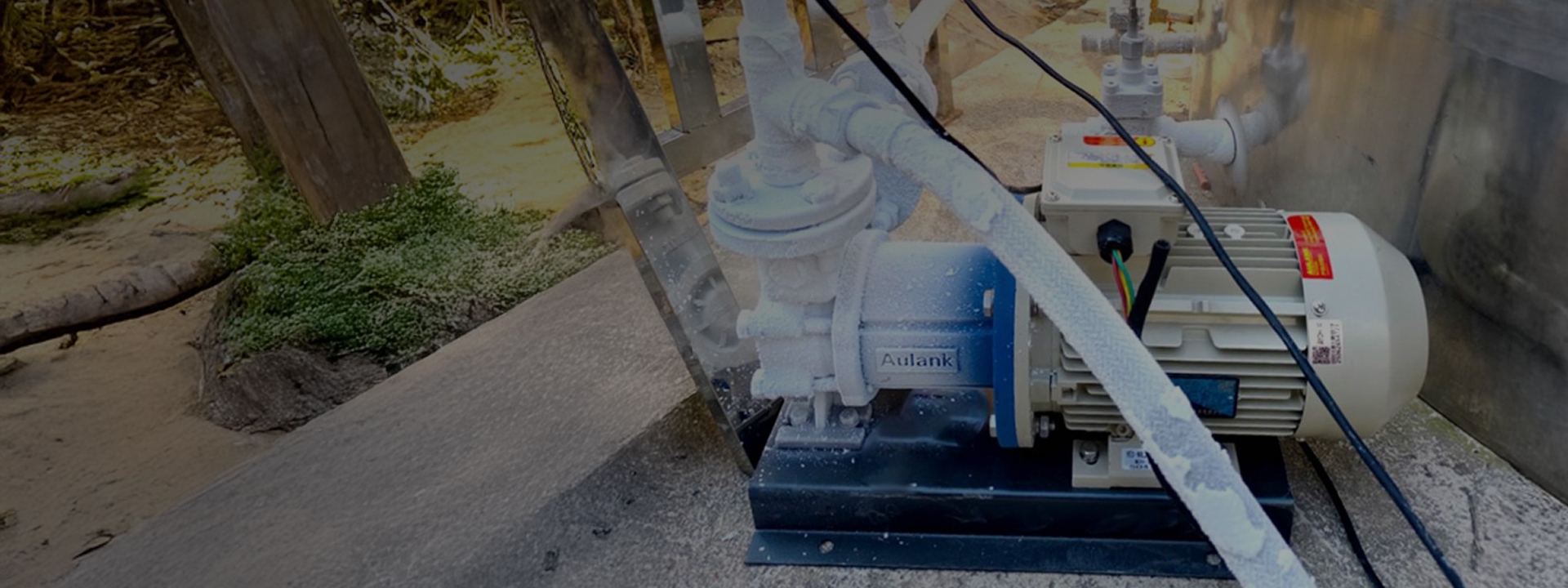 Cryogenic vortex pump for liquid nitrogen transfer, magnetic drive design operating at -196°C for high-head, low-flow industrial circulation systems